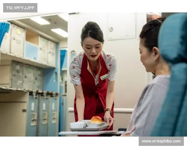 上海姑娘Emily在香港观赛沙排,称公园常办国际活动 上海姑娘Emily在香港观赛沙排,称公园常办国际活动