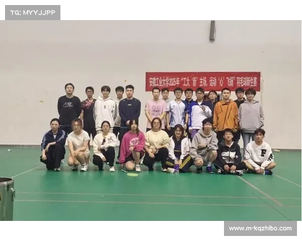 我院新生篮球赛圆满落幕，中英1班与2班混编队伍凭借出色发挥斩获桂冠